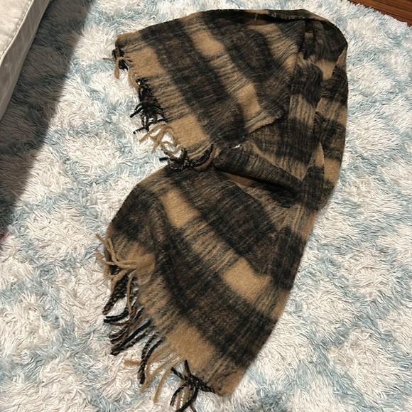 Toteme plaited scarf wool/ mohair/ alpaca in mustard - Picture 8 of 10